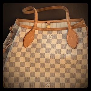 Louis Vuitton Purse